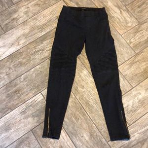 Dark Grey Detailed Leggins